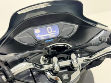HONDA PCX 160 CBS 2023 - Ampére Multimarcas - Veículos usados e semi novos à venda em Curitiba/PR