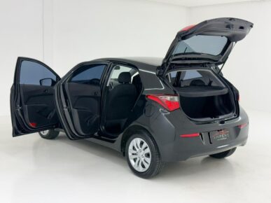 HYUNDAI HB20 1.0 COMFORT STYLE 12V FLEX 4P MANUAL 2019 - Ampére Multimarcas - Veículos usados e semi novos à venda em Curitiba/PR