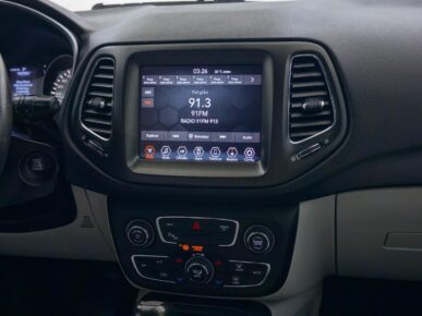 JEEP COMPASS LONGITUDE F 2018 - Ampére Multimarcas - Veículos usados e semi novos à venda em Curitiba/PR