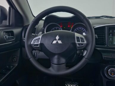 MITSUBISHI LANCER 2.0 GT 2015 - Ampére Multimarcas - Veículos usados e semi novos à venda em Curitiba/PR