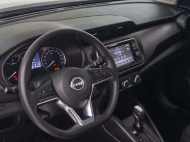 NISSAN KICKS PLAY SENSE 1.6 16V FLEX AUT. 2025 - Ampére Multimarcas - Veículos usados e semi novos à venda em Curitiba/PR