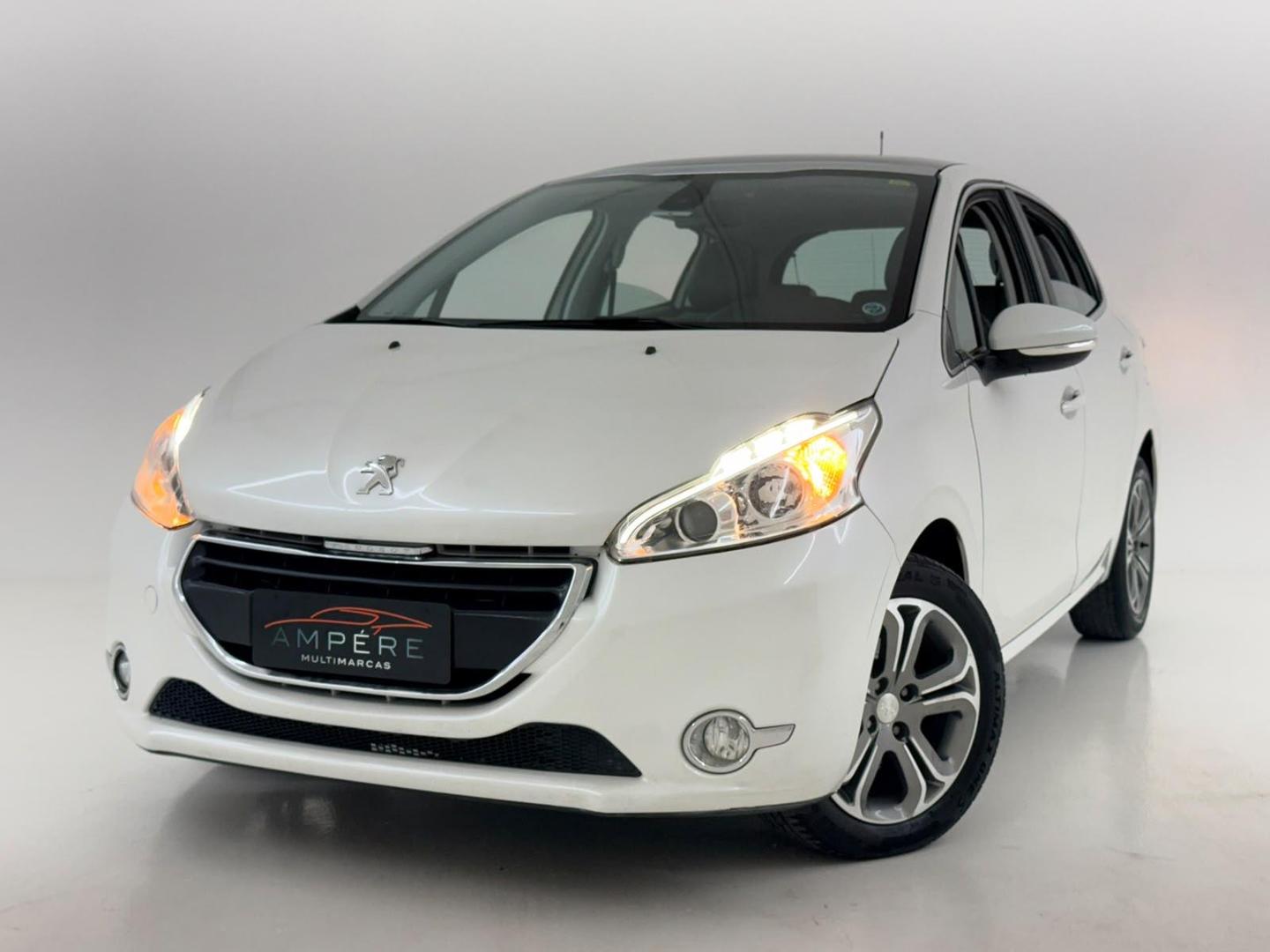 PEUGEOT 208 GRIFFE A 2014 - Ampére Multimarcas - Veículos usados e semi novos à venda em Curitiba/PR
