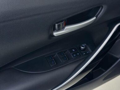 TOYOTA COROLLA XEI 20 2023 - Ampére Multimarcas - Veículos usados e semi novos à venda em Curitiba/PR