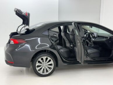 TOYOTA COROLLA XEI 20 2023 - Ampére Multimarcas - Veículos usados e semi novos à venda em Curitiba/PR