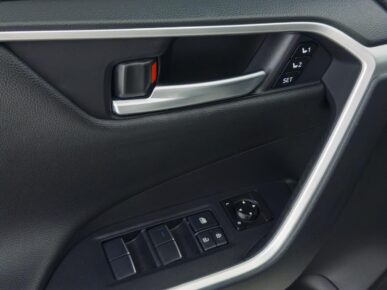 TOYOTA RAV4H S AWD CNT 2020 - Ampére Multimarcas - Veículos usados e semi novos à venda em Curitiba/PR