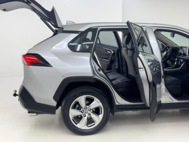 TOYOTA RAV4H S AWD CNT 2020 - Ampére Multimarcas - Veículos usados e semi novos à venda em Curitiba/PR