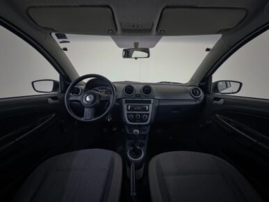 VOLKSWAGEN GOL 2010 - Ampére Multimarcas - Veículos usados e semi novos à venda em Curitiba/PR