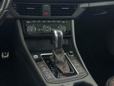 VOLKSWAGEN JETTA GLI AG 2020 - Ampére Multimarcas - Veículos usados e semi novos à venda em Curitiba/PR